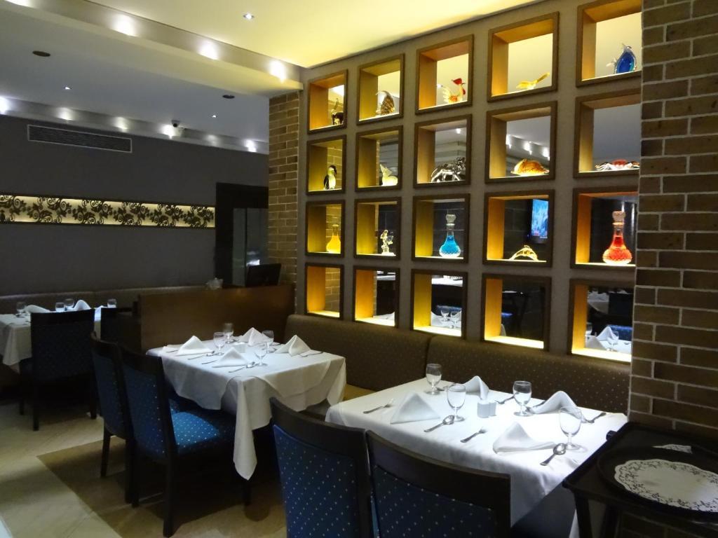 Hotel Capitol Тане Екстериор снимка